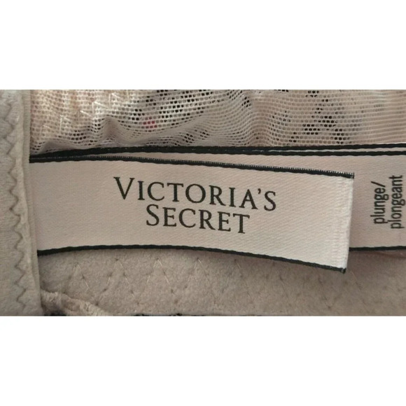 Victoria's Secret Bra Plunge Lace underwired size 36D - Picture 4 of 5